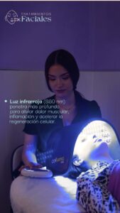 Terapia facial con luz infrarroja de Celluma que acelera la regeneración celular y reduce la inflamación, un tratamiento disponible en el centro Estética Tupiel de Alcobendas.